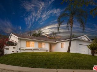 17621 Hiawatha St, Granada Hills, CA 91344