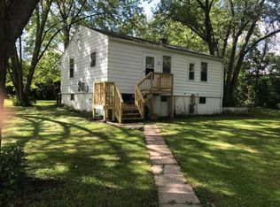 1724 W Beach Rd #1, Waukegan, IL 60087