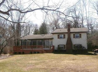 26 Lake Oniad Dr, Wappingers Falls, NY 12590