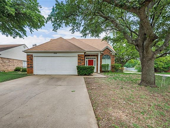 2nd image of 2600 Creekwood Ln