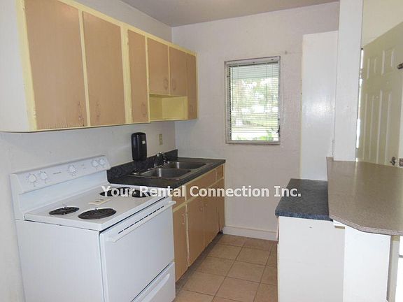 2nd image of 2225 Broadway St
