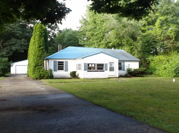 3750 Curtis Rd, Birch Run, MI 48415