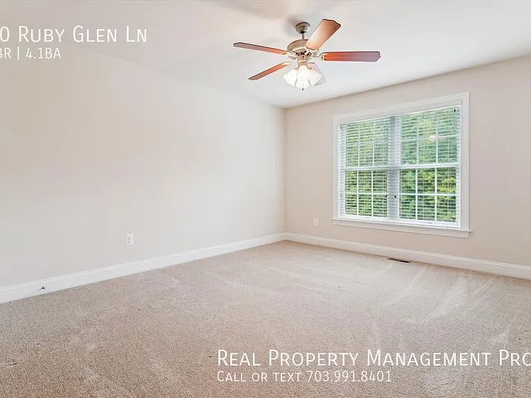 70 Ruby Glen Ln — Photo 43