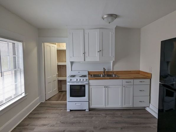 921 Western Ave #3