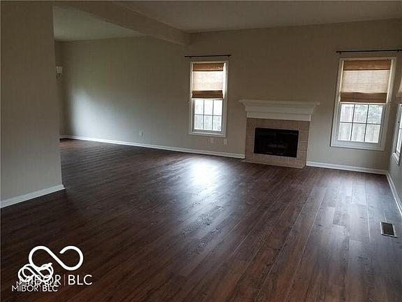 2nd image of 10926 Camden Ct