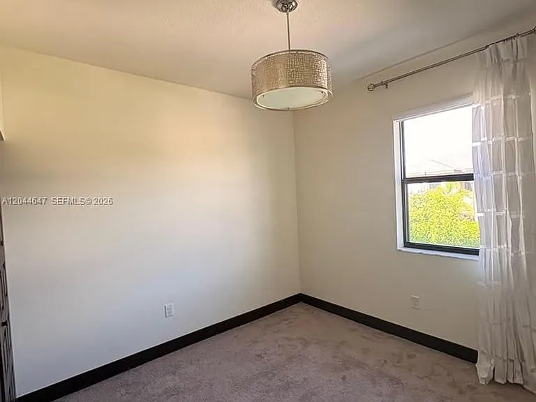15668 NW 91st Ct — Photo 9