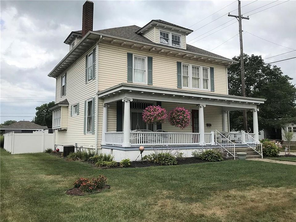 1st image of 1129 N Main St
