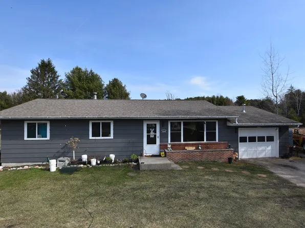 W8436 County Road C, Wild Rose, WI 54982