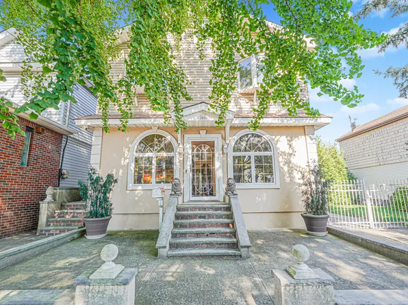 2055 Coleman Street image 2 of 26