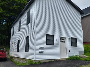 2 Highland Ave, Bangor, ME 04401