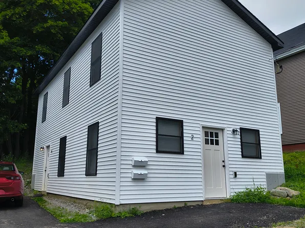 2 Highland Ave, Bangor, ME 04401