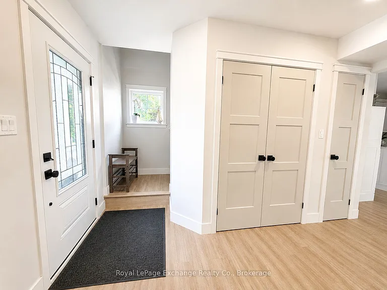 340A Nelson St — Photo 3