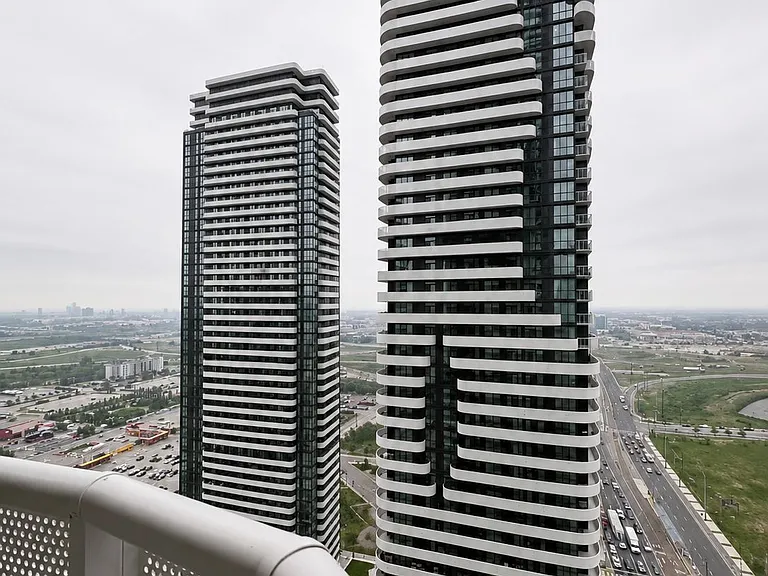 8 Interchange Way #3501 — Photo 23