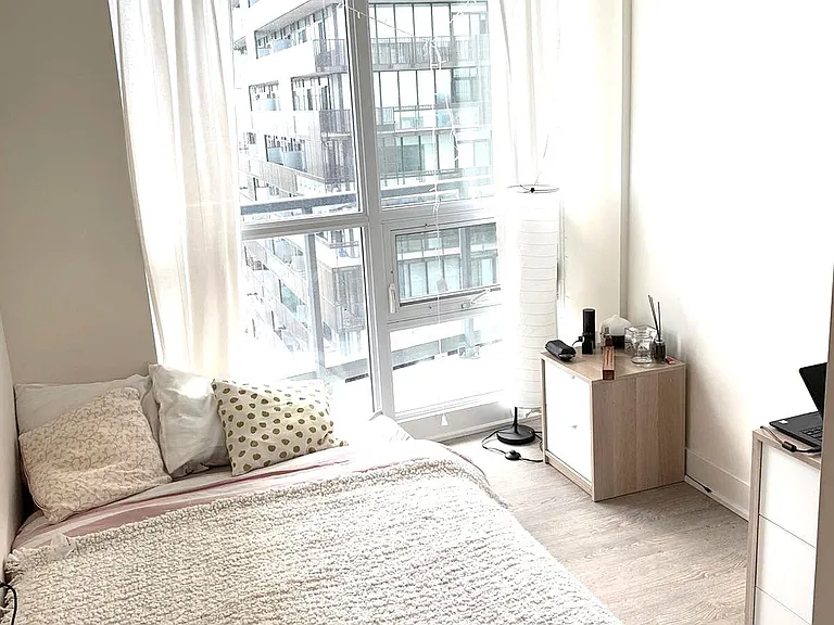 30 Roehampton Ave #2802 — Photo 14