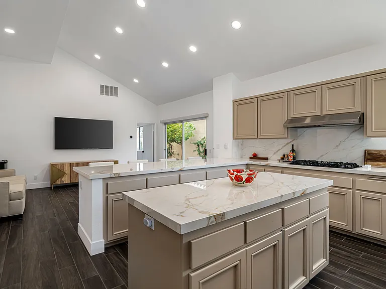 56765 Merion — Photo 32