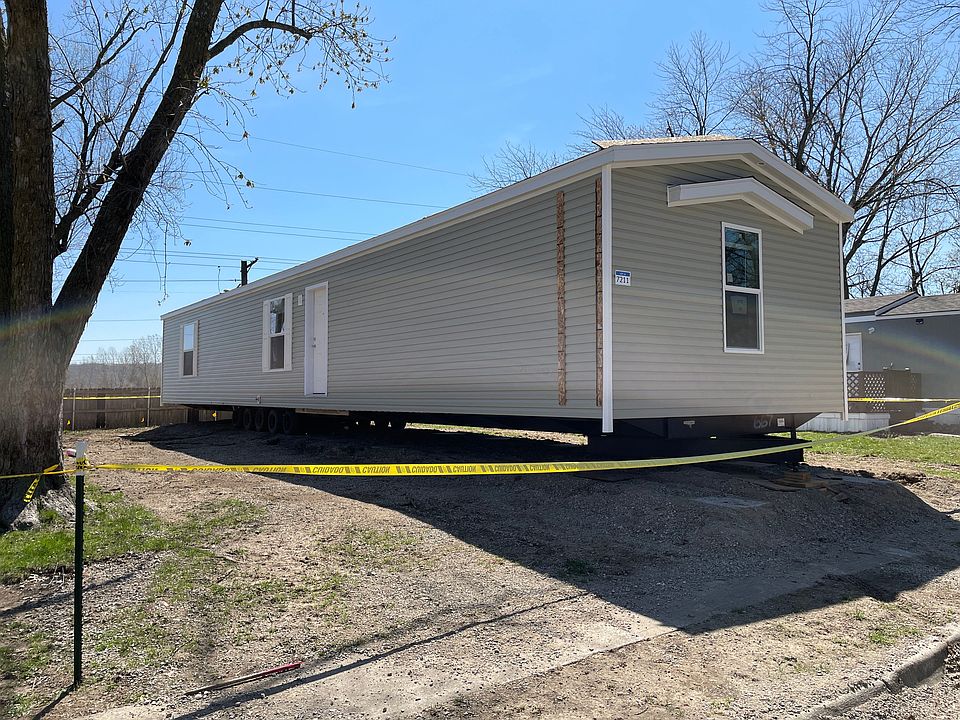 2nd image of 7211 Aspen Dr