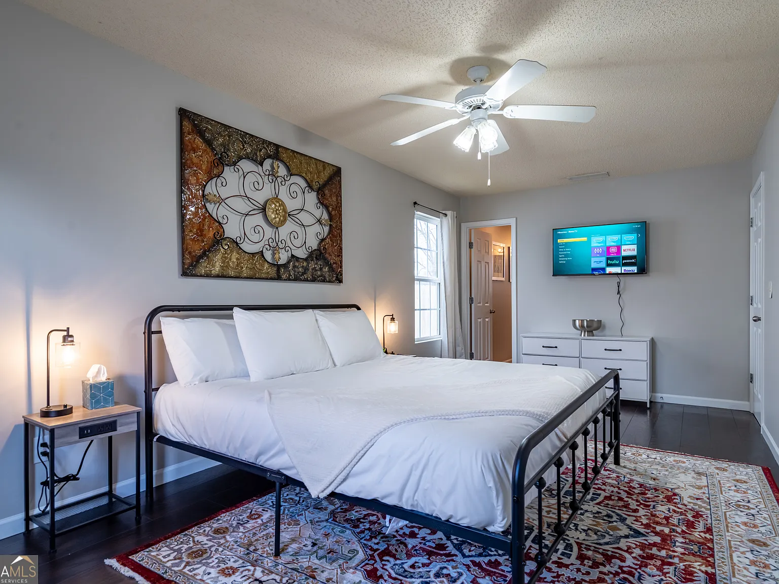 4 bed, 2.0 bath, $5,450 — Photo 3