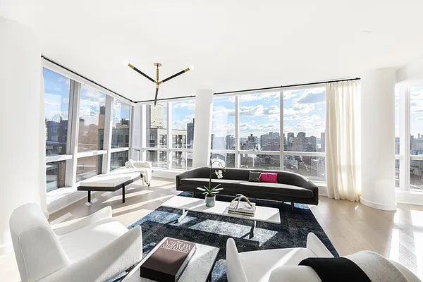 Rented by Compass | media 19