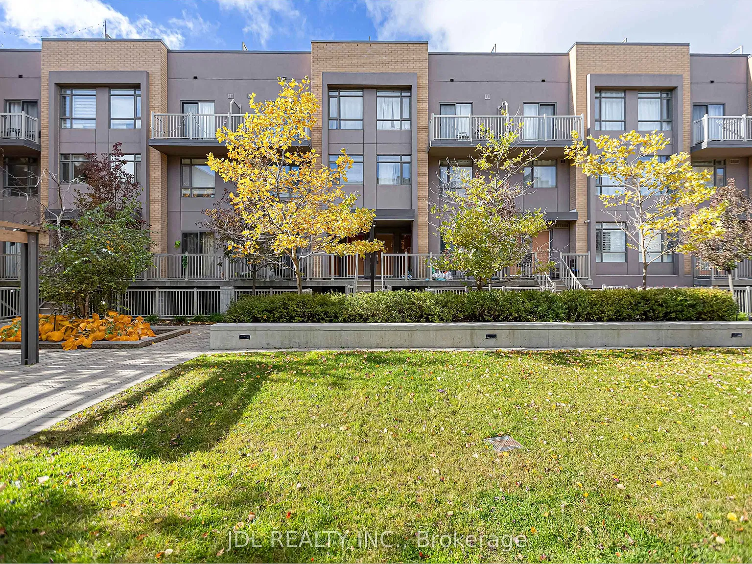 2 bed, $2,450 — Photo 2