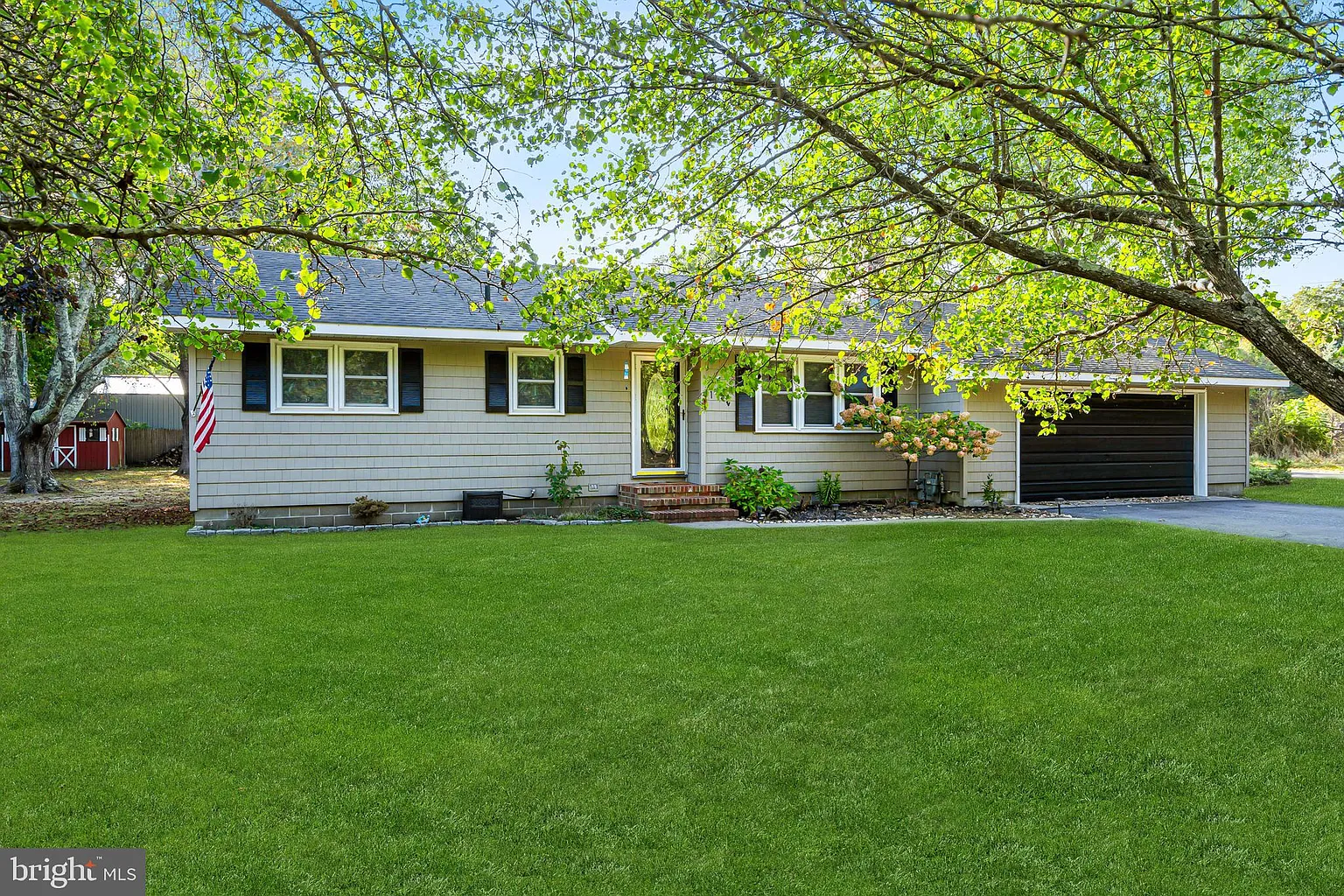 197 Headley Ave photo 1