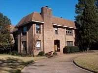 2nd image of 1090 Algonquin Rd