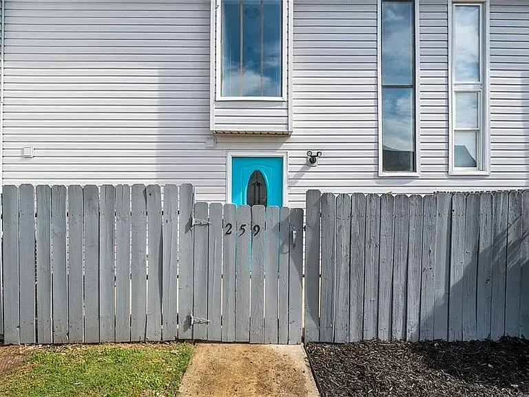 259 Country Club Dr — Photo 12
