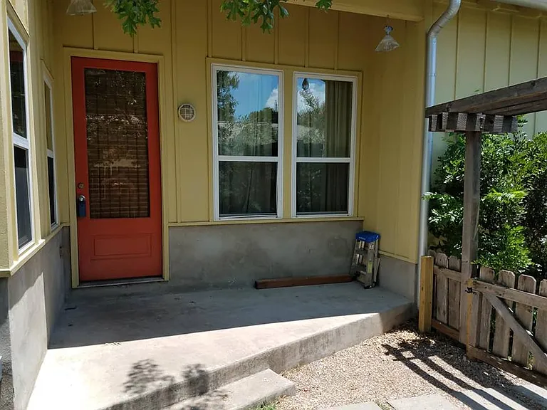 2214 Iva Ln #B — Photo 4