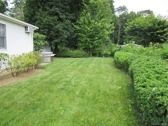 4th image of 7 Meadow Ln #1