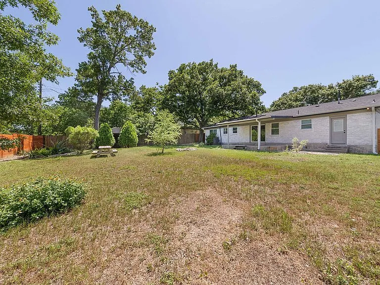 11603 Oak Trl — Photo 21