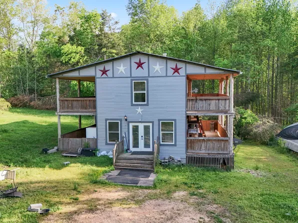 140 K B Song Ln, Linden, TN 37096