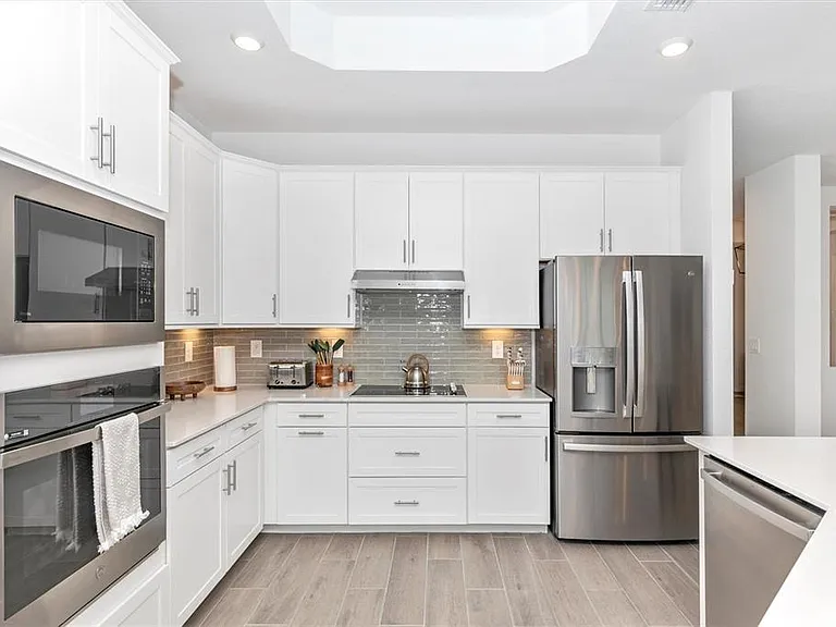 17672 Santorini Ct — Photo 12