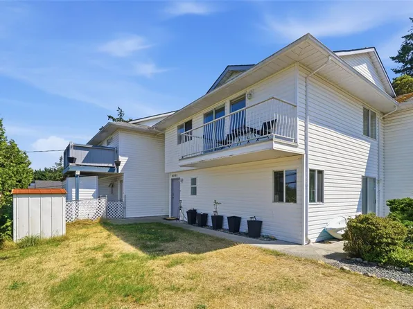 4801 Hammond Bay Rd Unit 1, Nanaimo, BC V9T 5A9