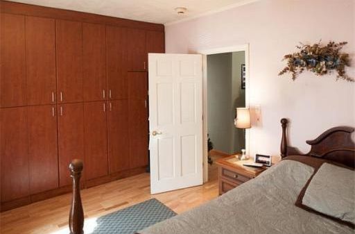 4th image of 156 Park St #1