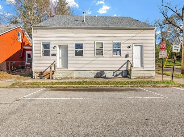 402 N 1st St, Belleville, IL 62220