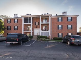 102 Donard Park Ave, Louisville, KY 40218
