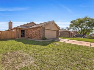 2603 Butterfield Dr, Fort Worth, TX 76133