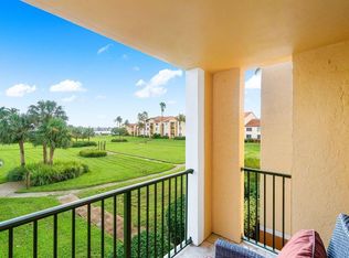 135 Yacht Club Way APT 204, Hypoluxo, FL 33462