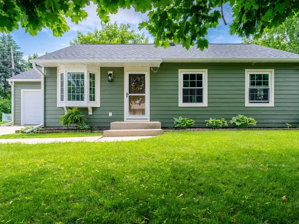 W150N8204 Norman DRIVE, Menomonee Falls, WI 53051