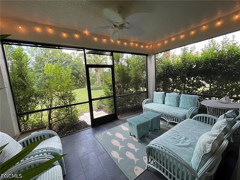 10640 Camarelle Cir — Photo 12