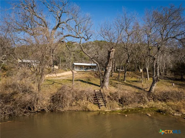 223 S River Rd, Lampasas, TX 76550