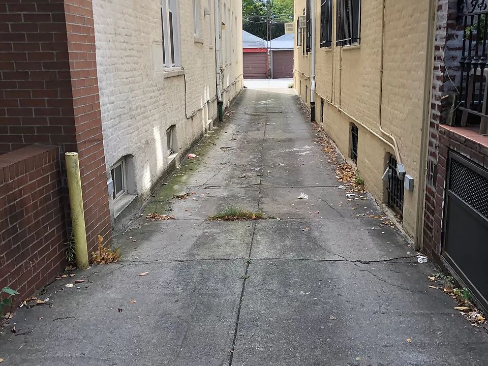 2nd image of 1824 55th St
