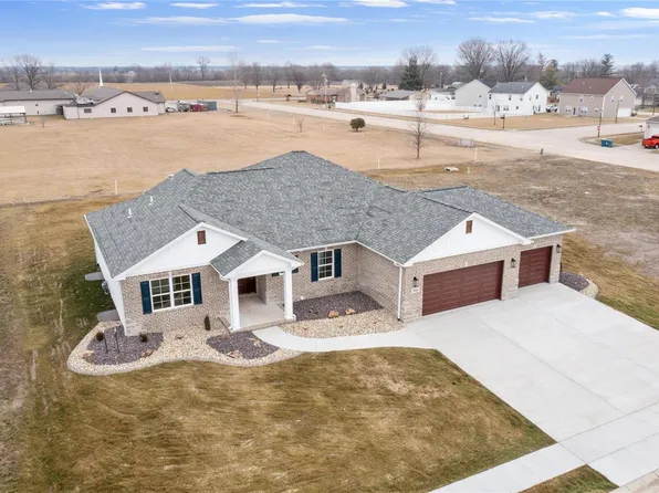 804 N Roosevelt St, New Baden, IL 62265