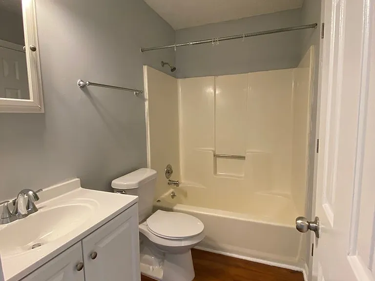 109 Barrington Pl #1-4 — Photo 12