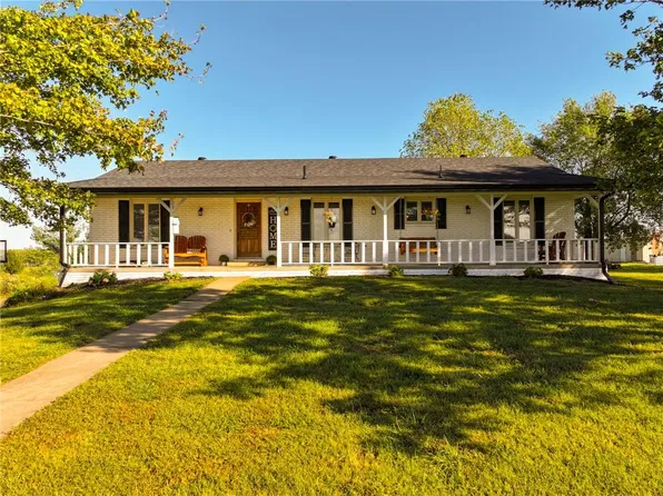 4825 E 150th Rd, El Dorado Springs, MO 64744