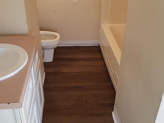 3rd image of 59 Ash St #C