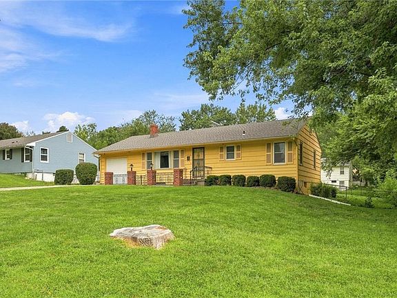 3rd image of 1314 Duck Rd