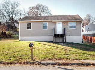 1109 Oak St, Atchison, KS 66002