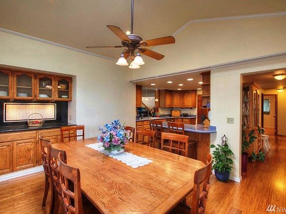 Good Size Eating Space In Kitchen.