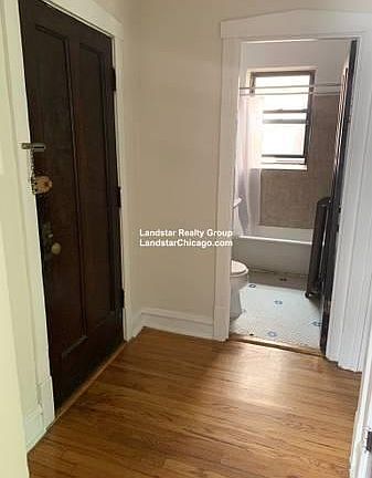 3rd image of 3148 N Karlov Ave