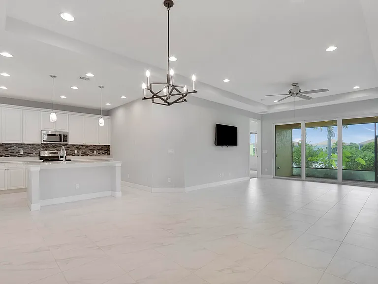 21026 SW Modena Way — Photo 6